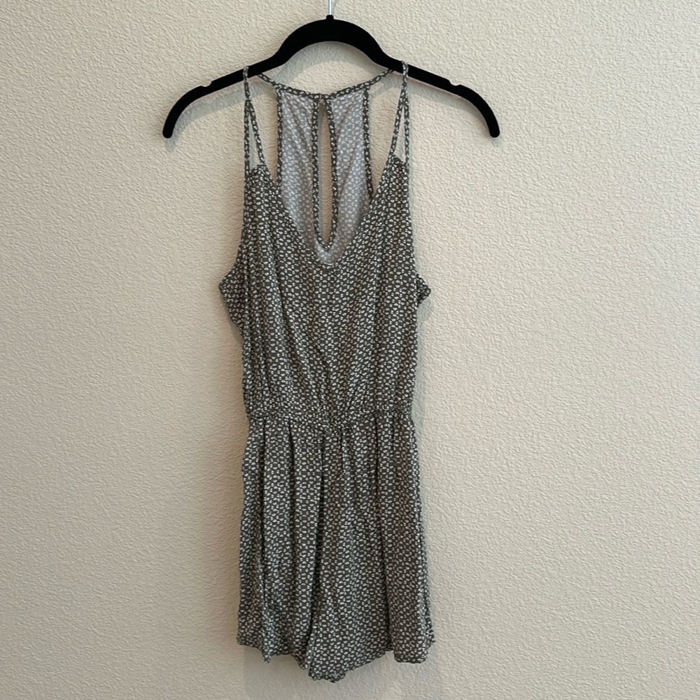 Abercrombie & Fitch floral romper in olive green, size XS